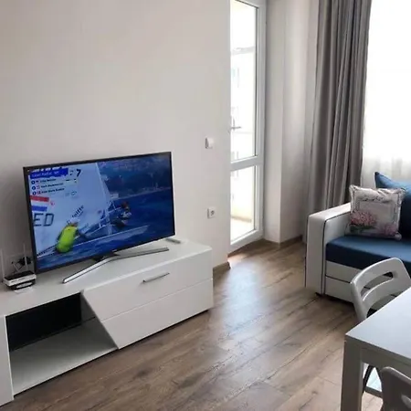 Hot Main Square Newly Built Modern Apartmán Burgas City