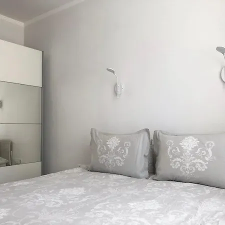 Hot Main Square Newly Built Modern Apartman *