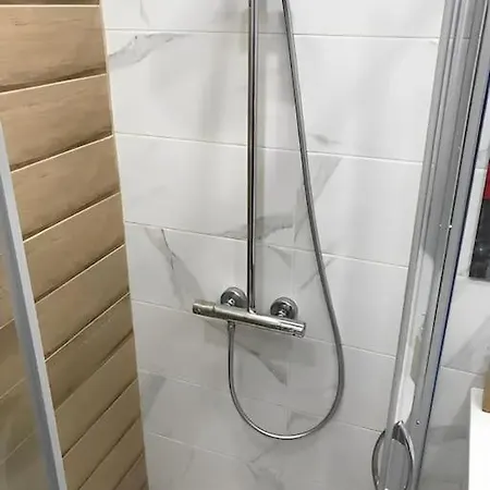 Hot Main Square Newly Built Modern Apartament Burgas City